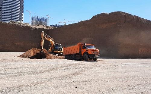 ادامه گودبرداری پروژه جدید پهنه D شهرک مسکونی چیتگر